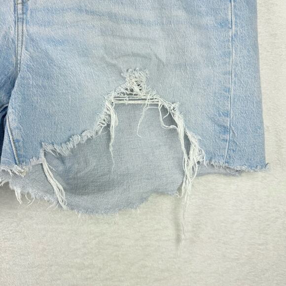 Levi's Women's Plus Size 501 Original High-Rise Distressed Jean Shorts Size 20W - Picture 7 of 15